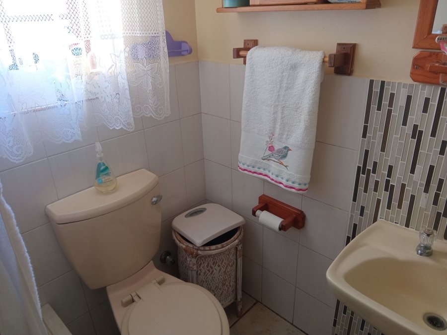 3 Bedroom Property for Sale in Heiderand Western Cape